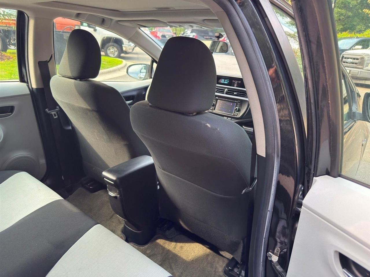 Toyota Prius c  2014