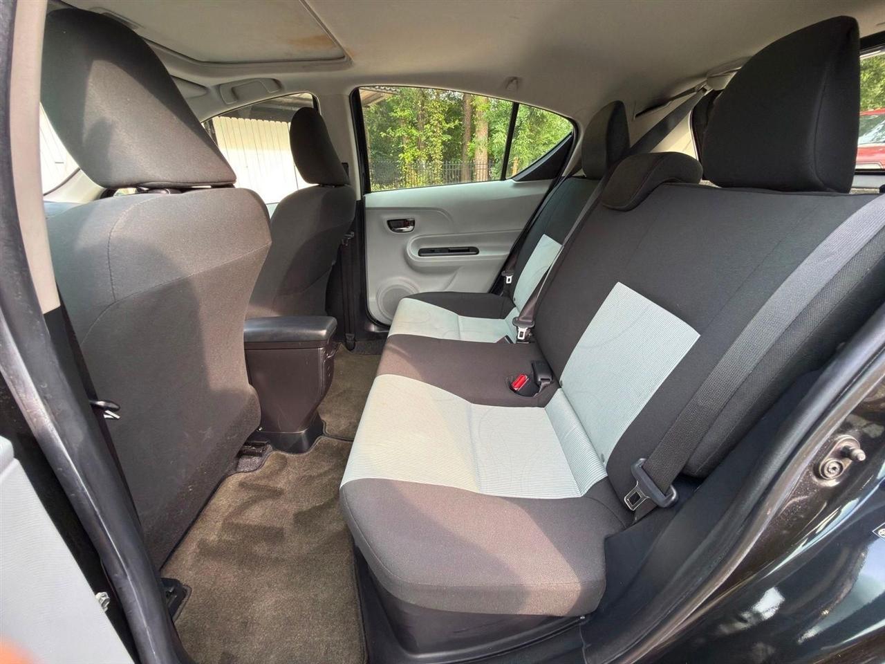 Toyota Prius c  2014