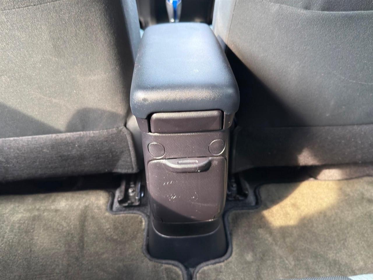 Toyota Prius c  2014