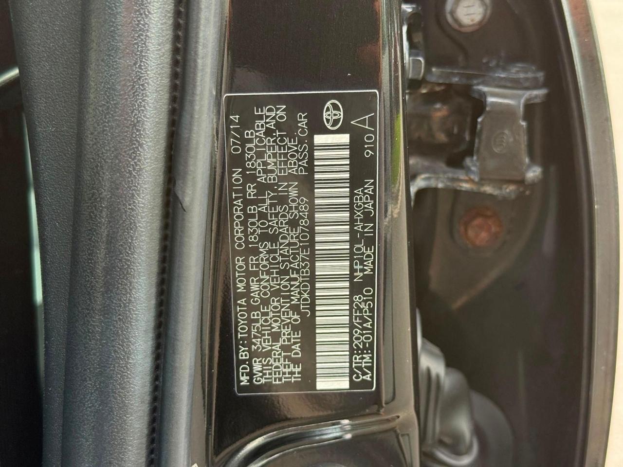 Toyota Prius c  2014