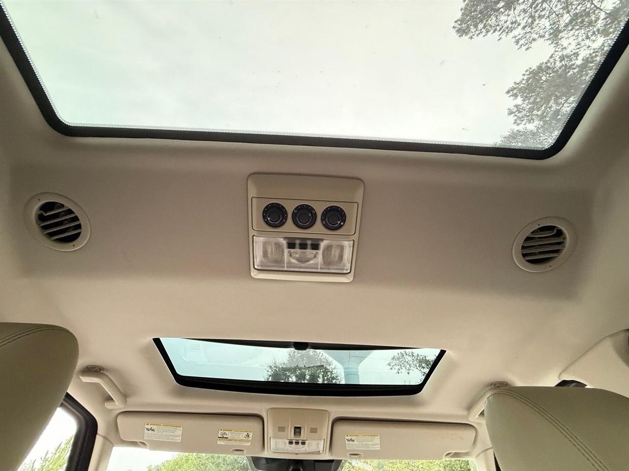 Land Rover LR4  2014