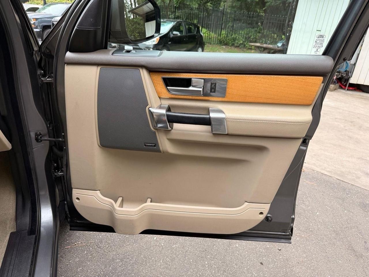 Land Rover LR4  2014