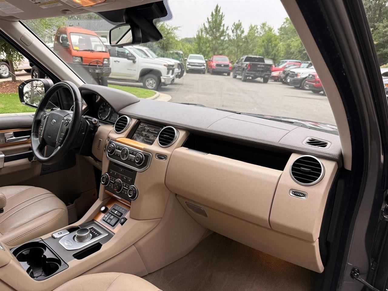 Land Rover LR4  2014
