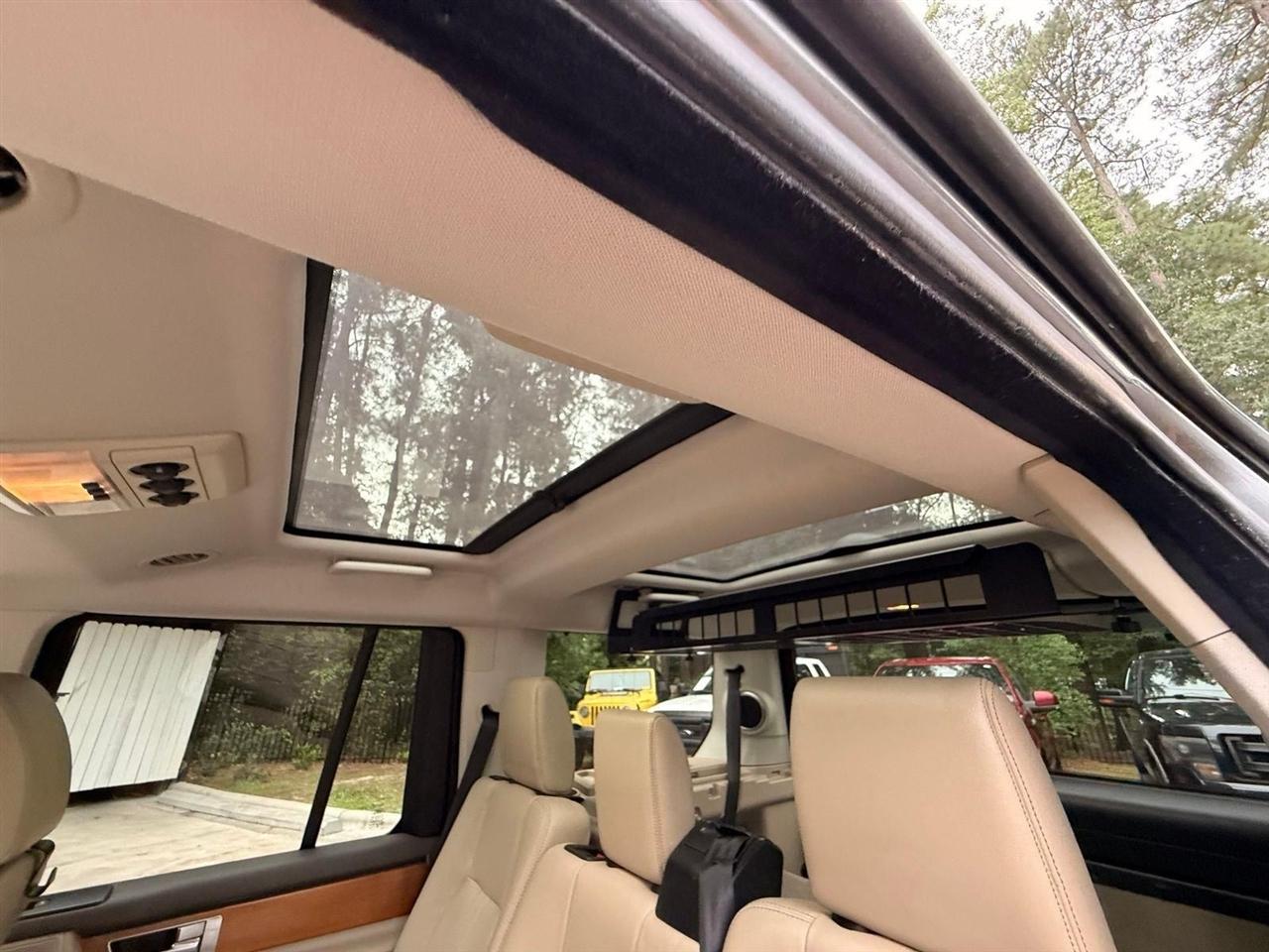 Land Rover LR4  2014