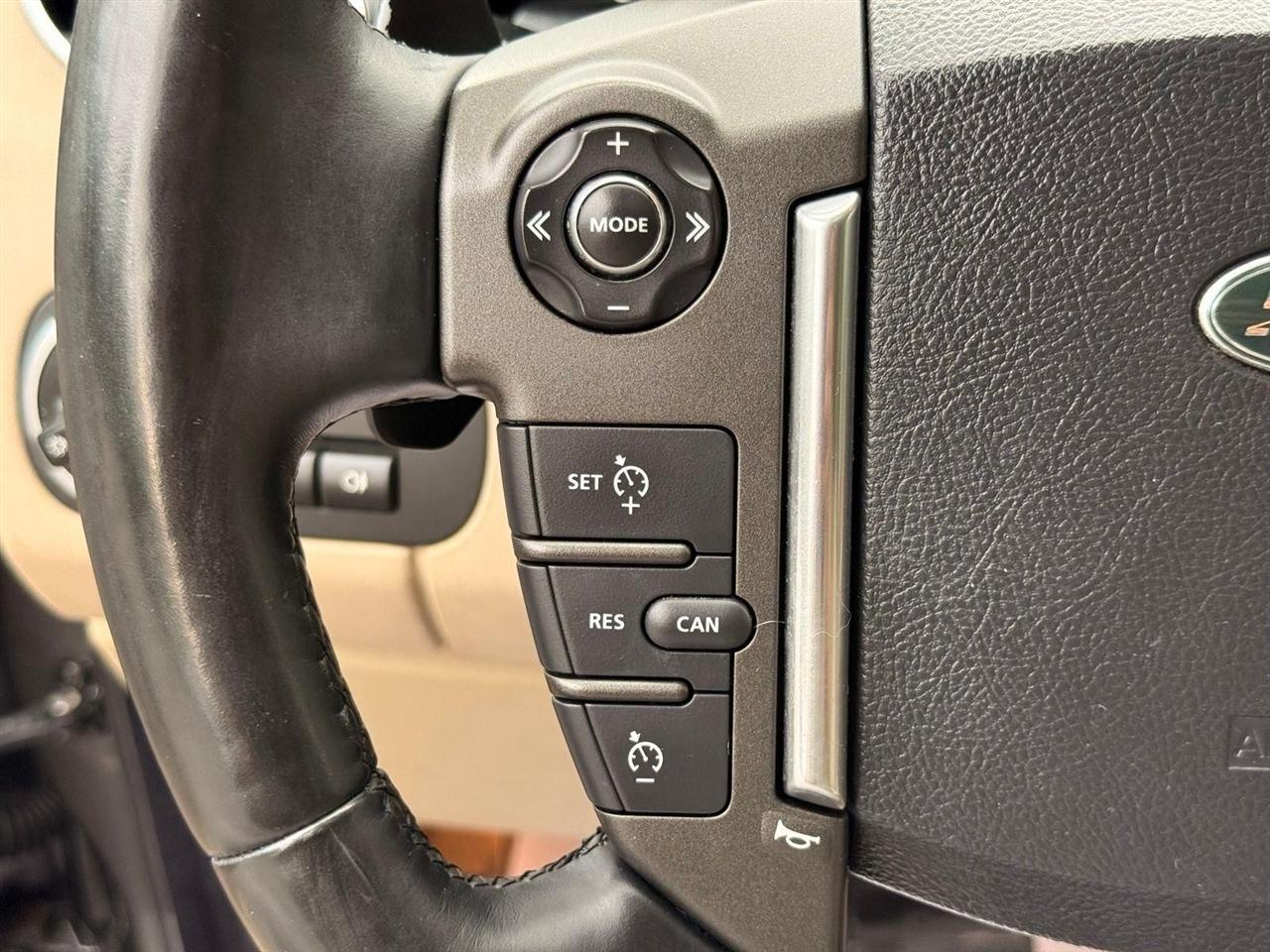 Land Rover LR4  2014