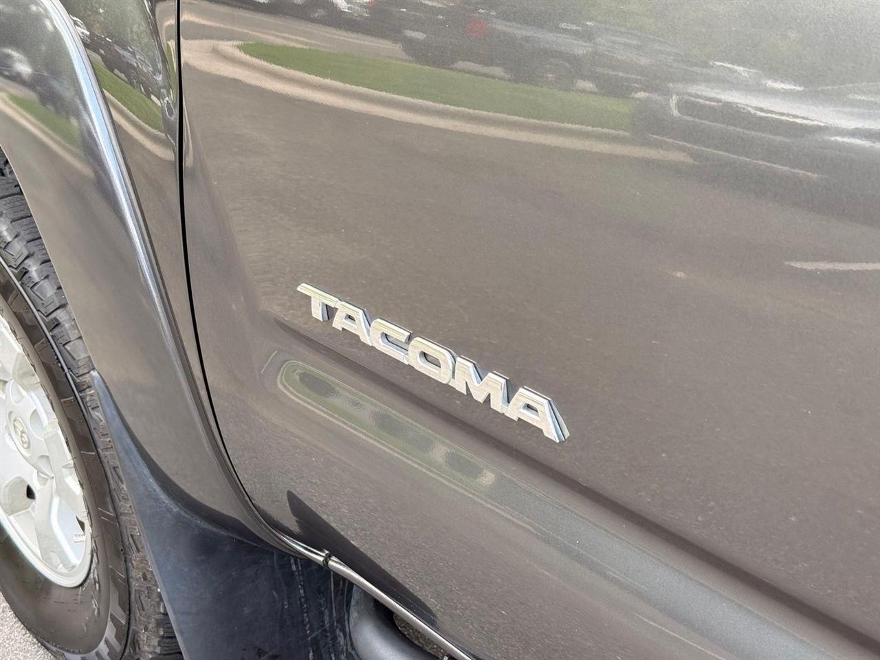 Toyota Tacoma  2013
