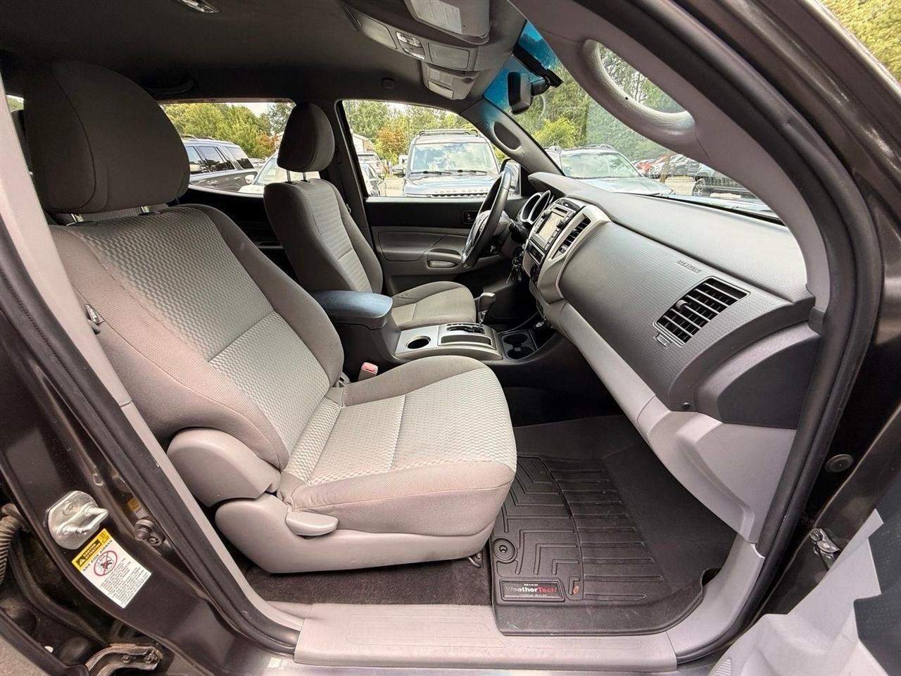 Toyota Tacoma  2013