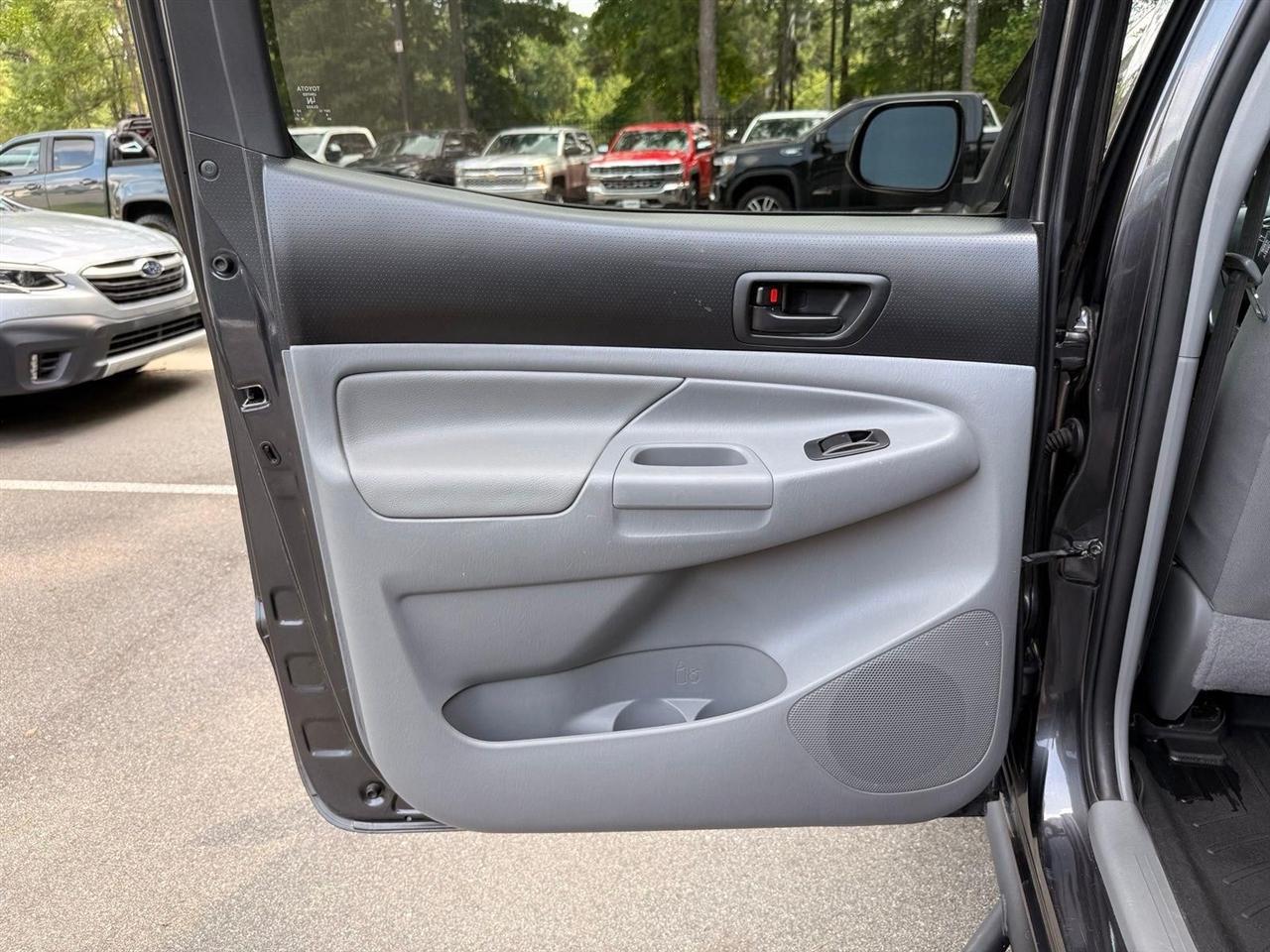Toyota Tacoma  2013