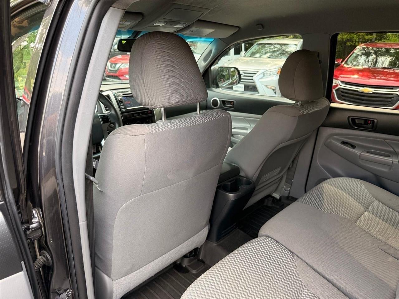 Toyota Tacoma  2013