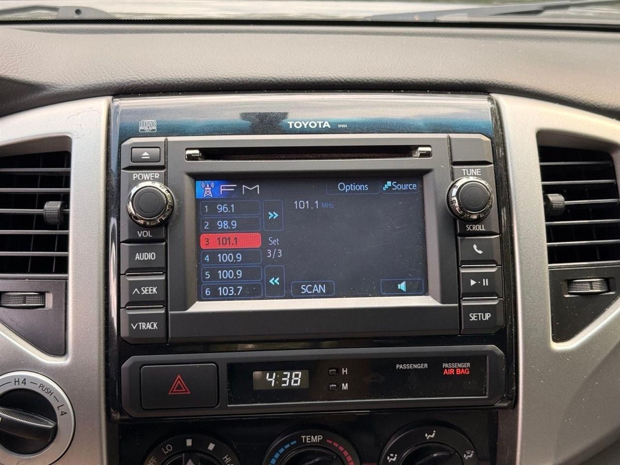 Toyota Tacoma  2013