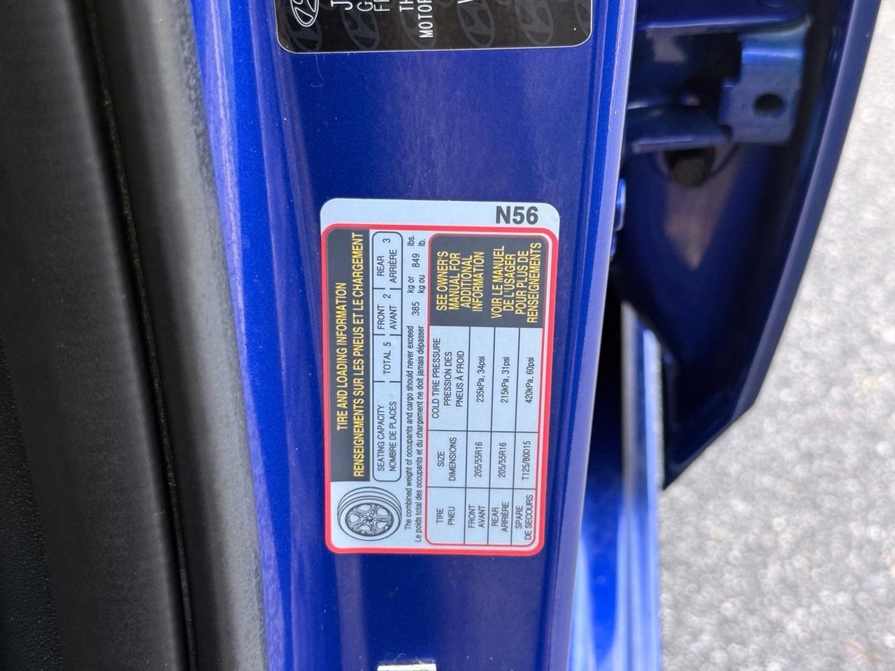 Hyundai Elantra  2021