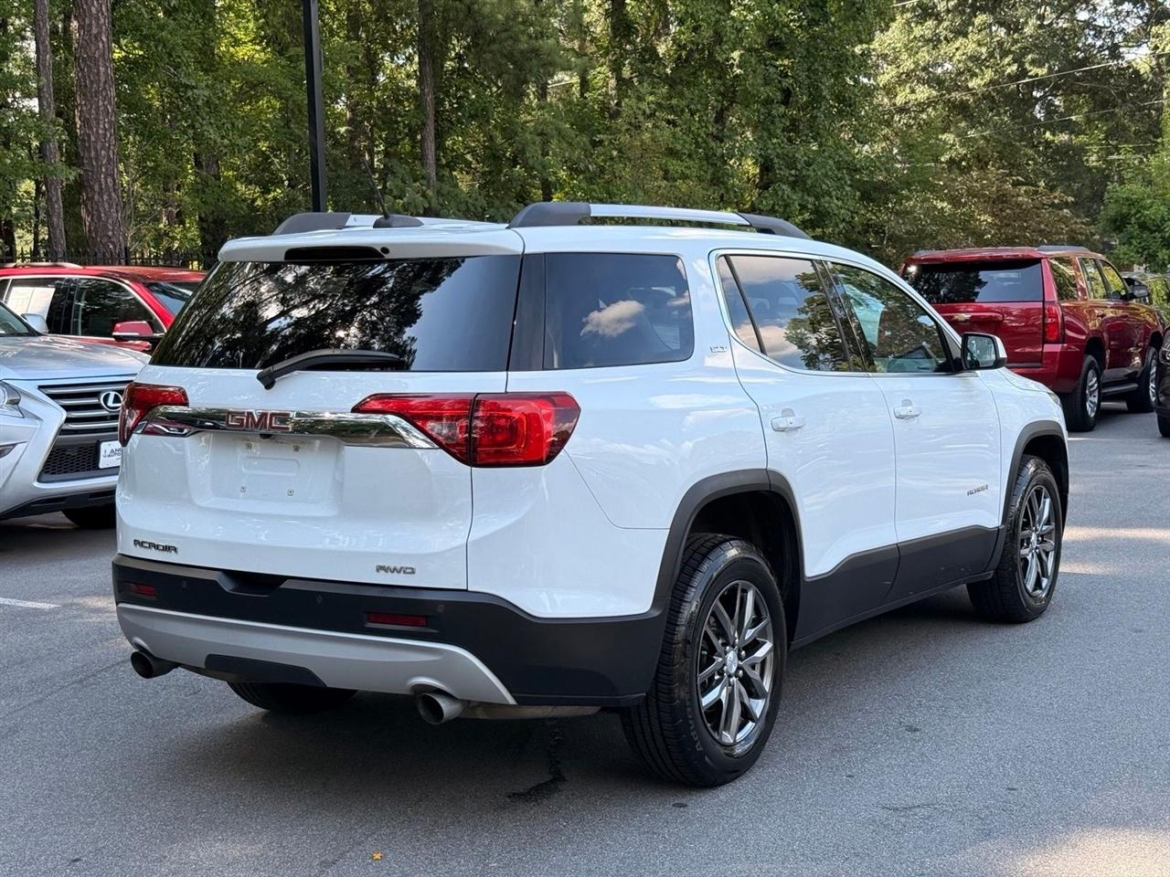 GMC Acadia  2017