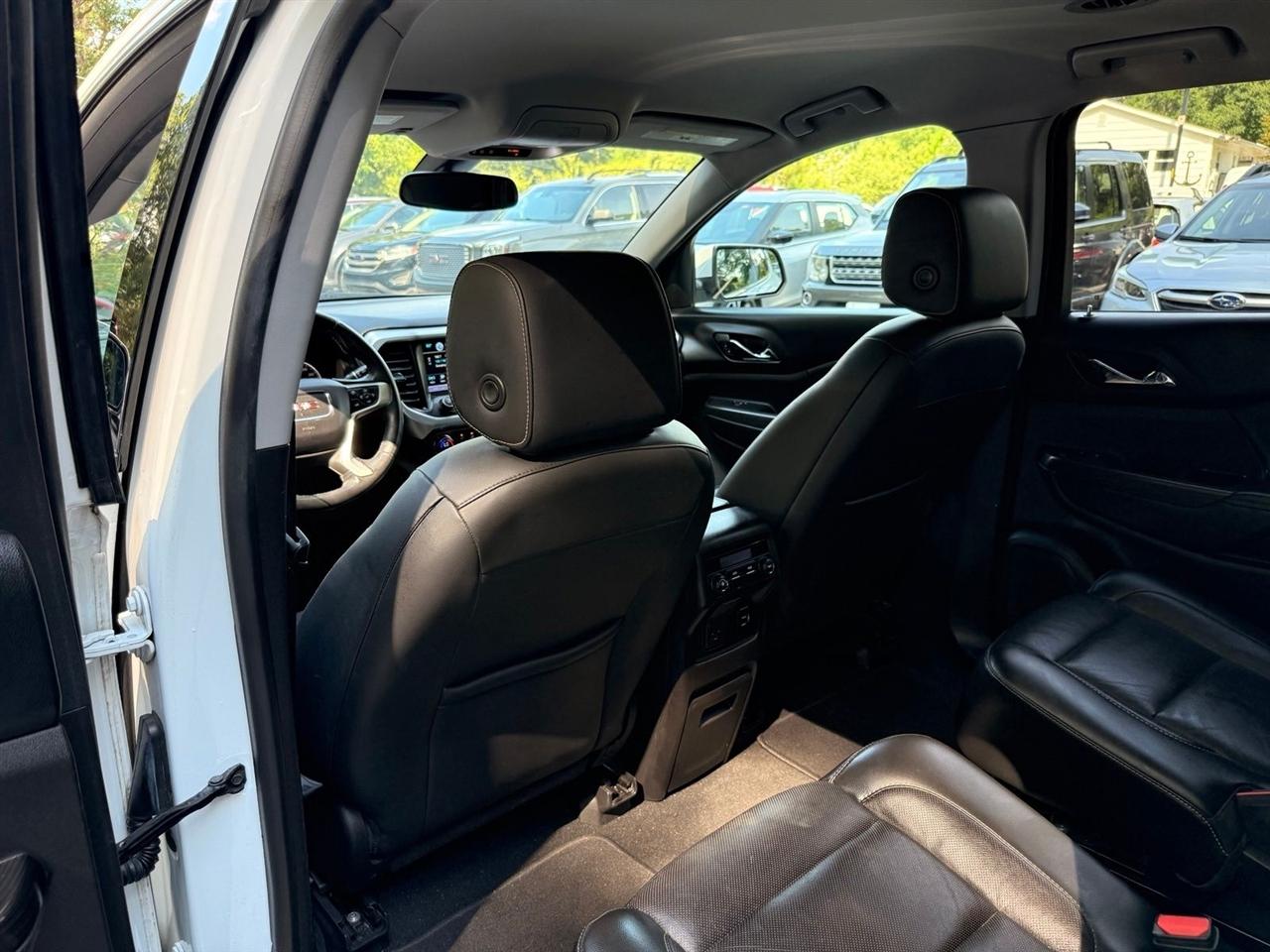 GMC Acadia  2017