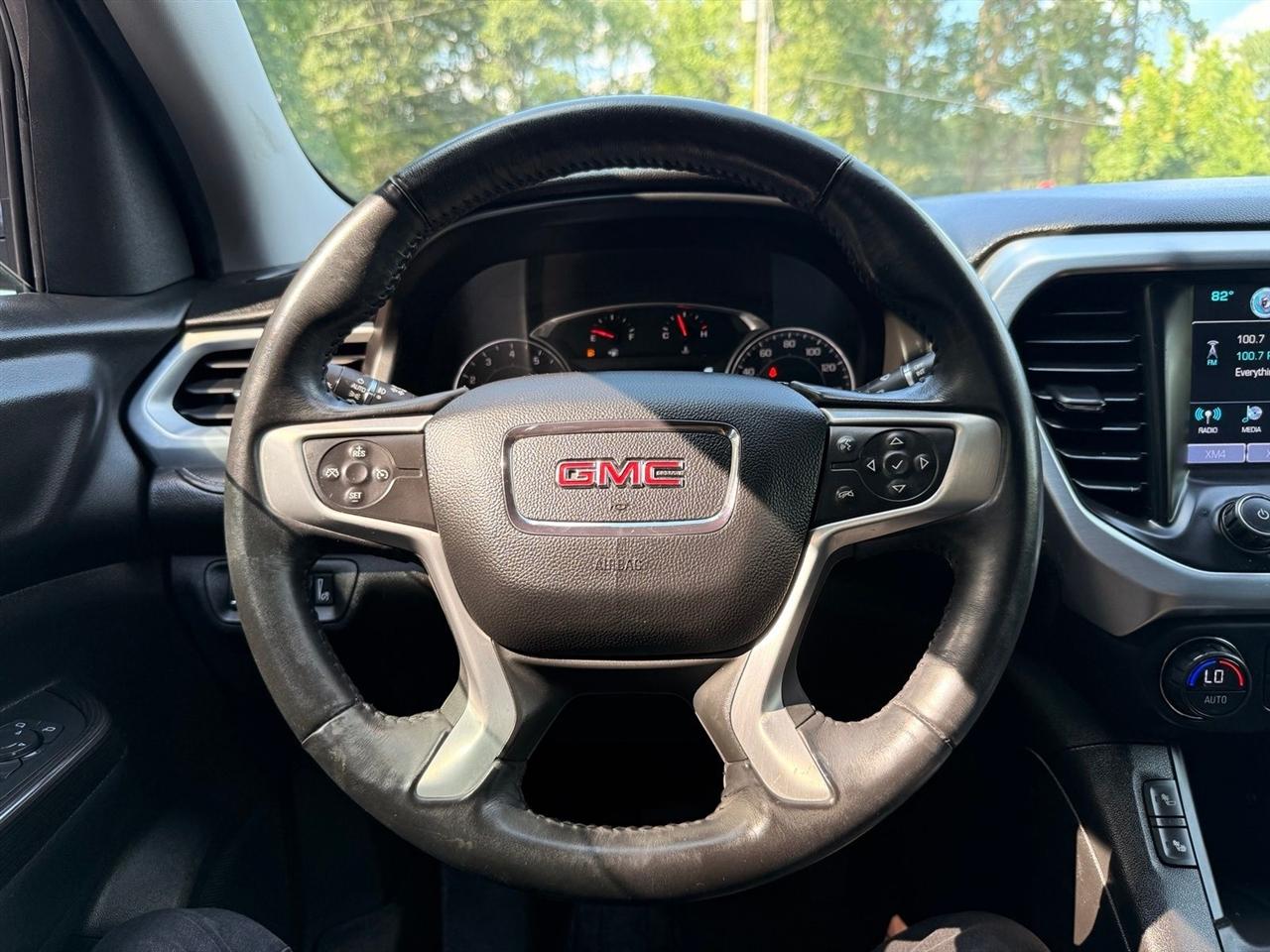 GMC Acadia  2017