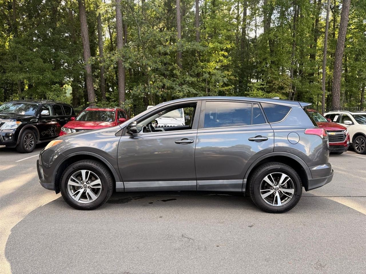 Toyota RAV4  2018