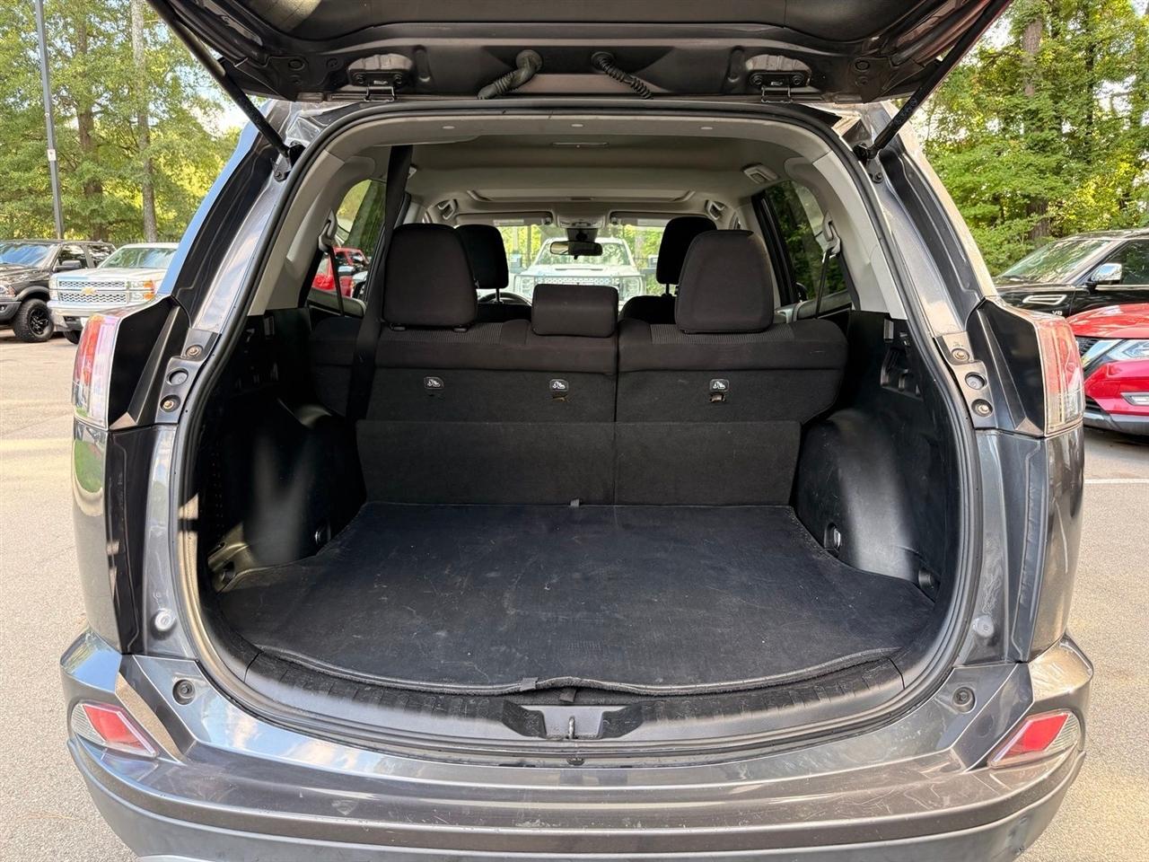 Toyota RAV4  2018