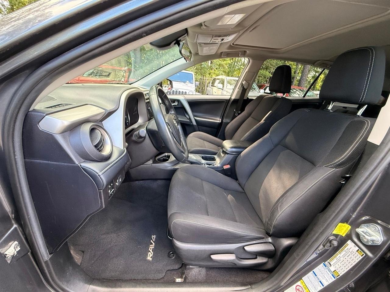 Toyota RAV4  2018