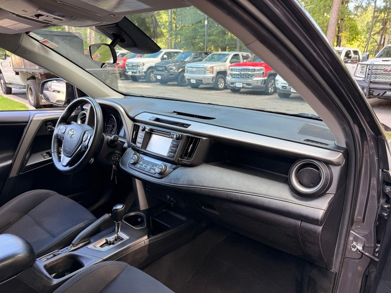 Toyota RAV4  2018