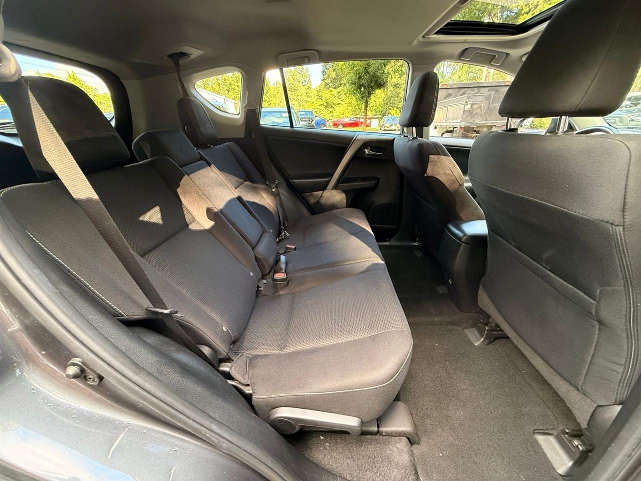 Toyota RAV4  2018