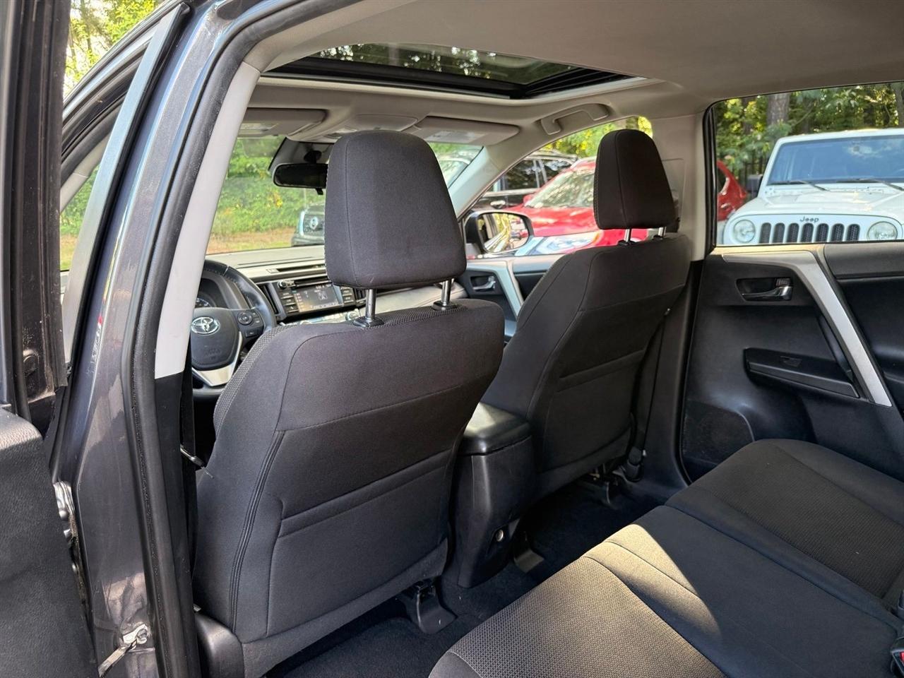 Toyota RAV4  2018