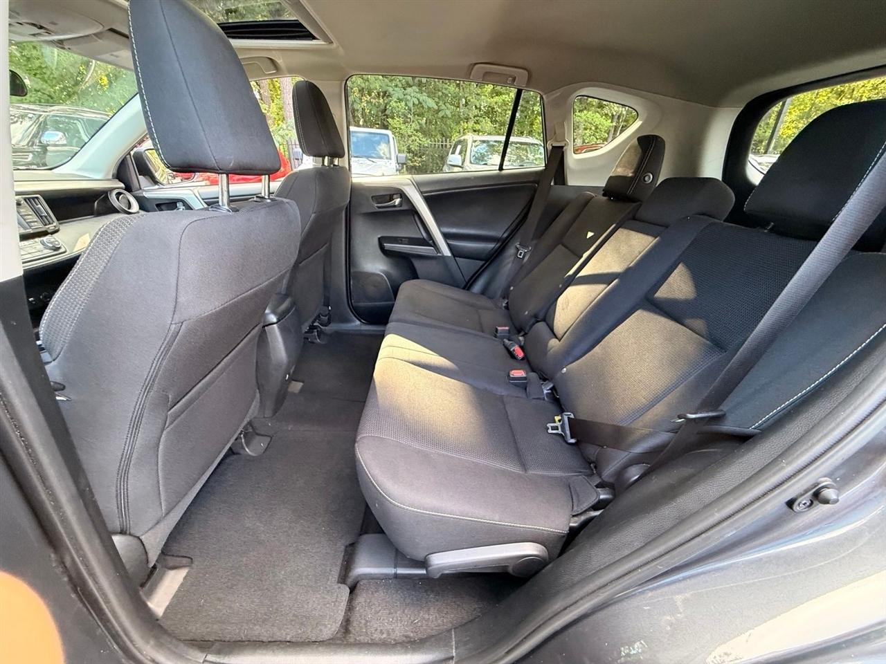 Toyota RAV4  2018