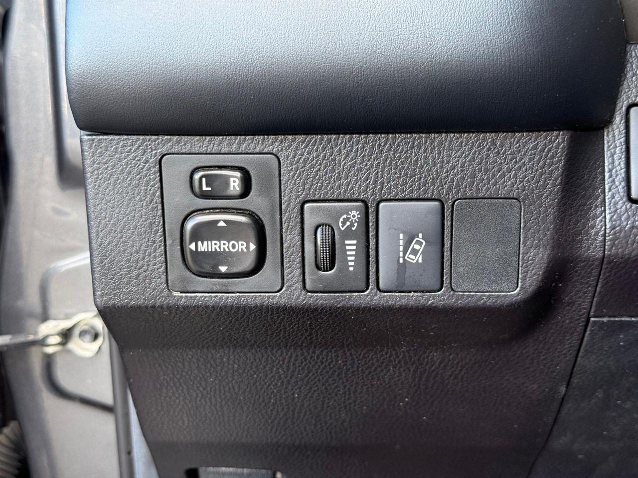Toyota RAV4  2018