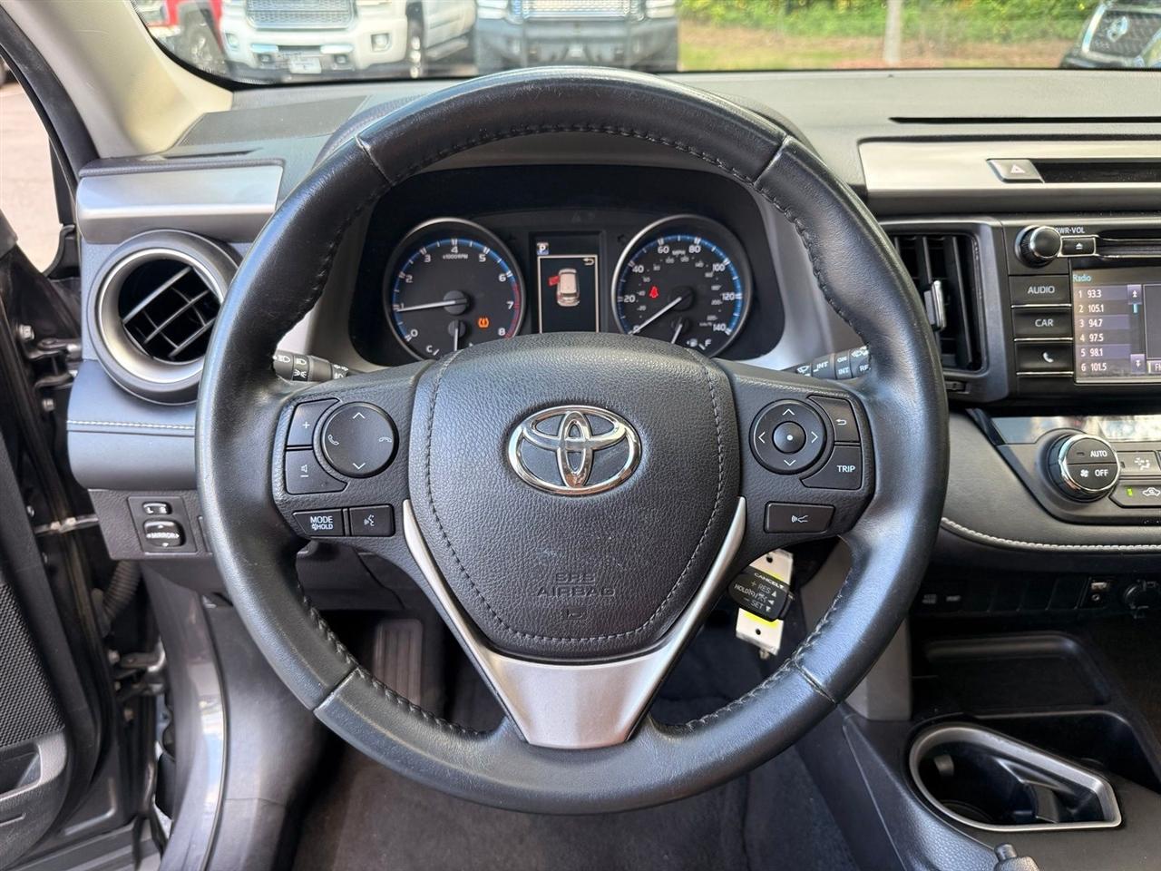 Toyota RAV4  2018