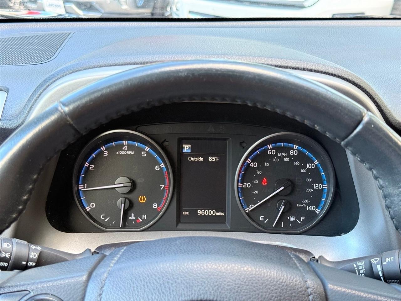 Toyota RAV4  2018