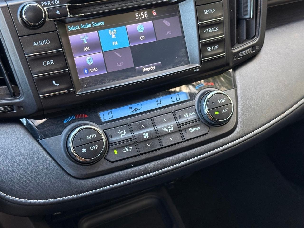 Toyota RAV4  2018
