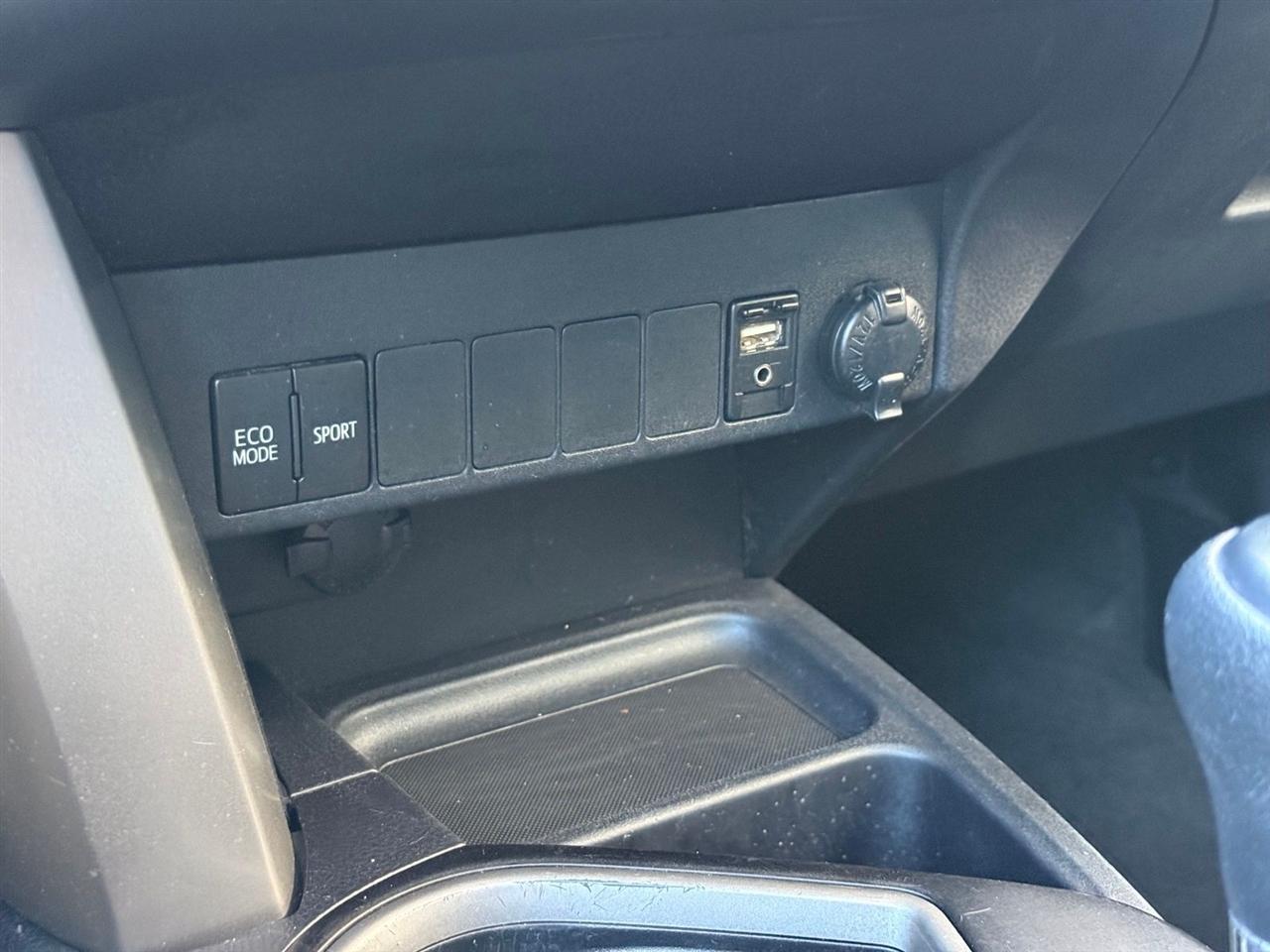 Toyota RAV4  2018