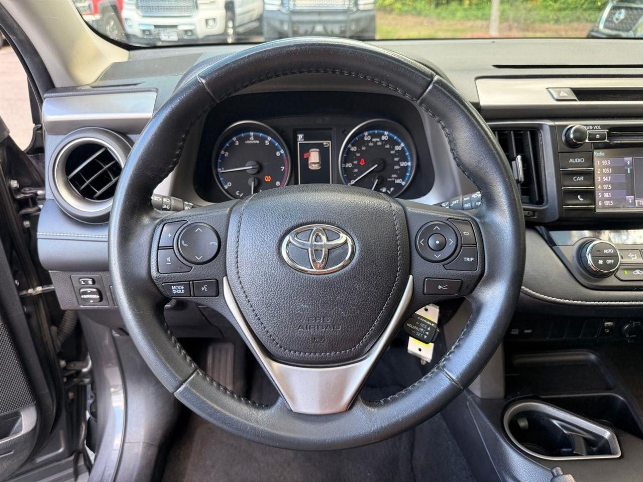 Toyota RAV4  2018