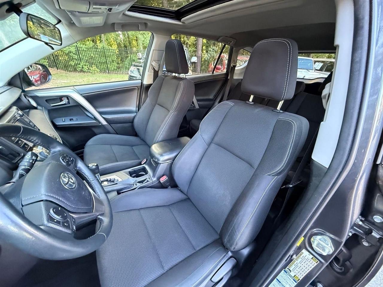 Toyota RAV4  2018