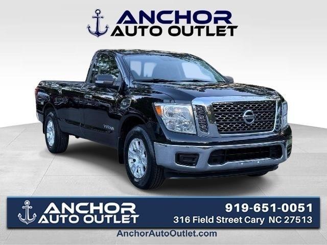 2017 Nissan Titan SV
