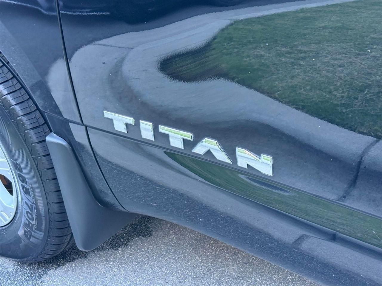 Nissan Titan  2017