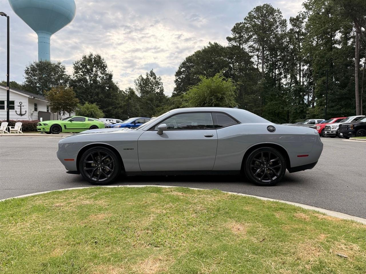 Dodge Challenger  2022