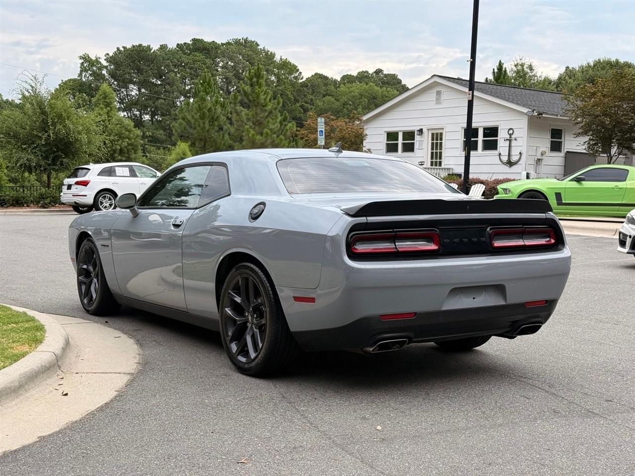 Dodge Challenger  2022