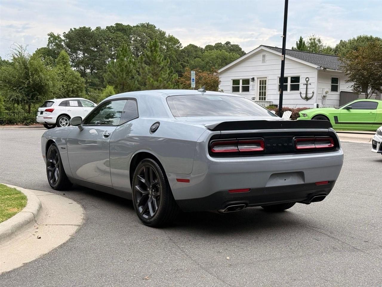 Dodge Challenger  2022