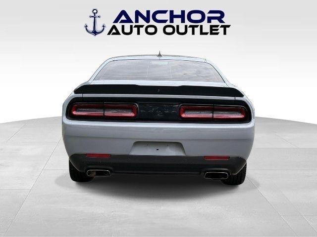 Dodge Challenger  2022