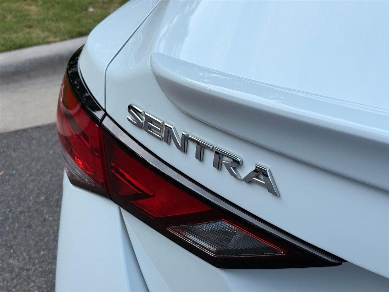 Nissan Sentra  2023