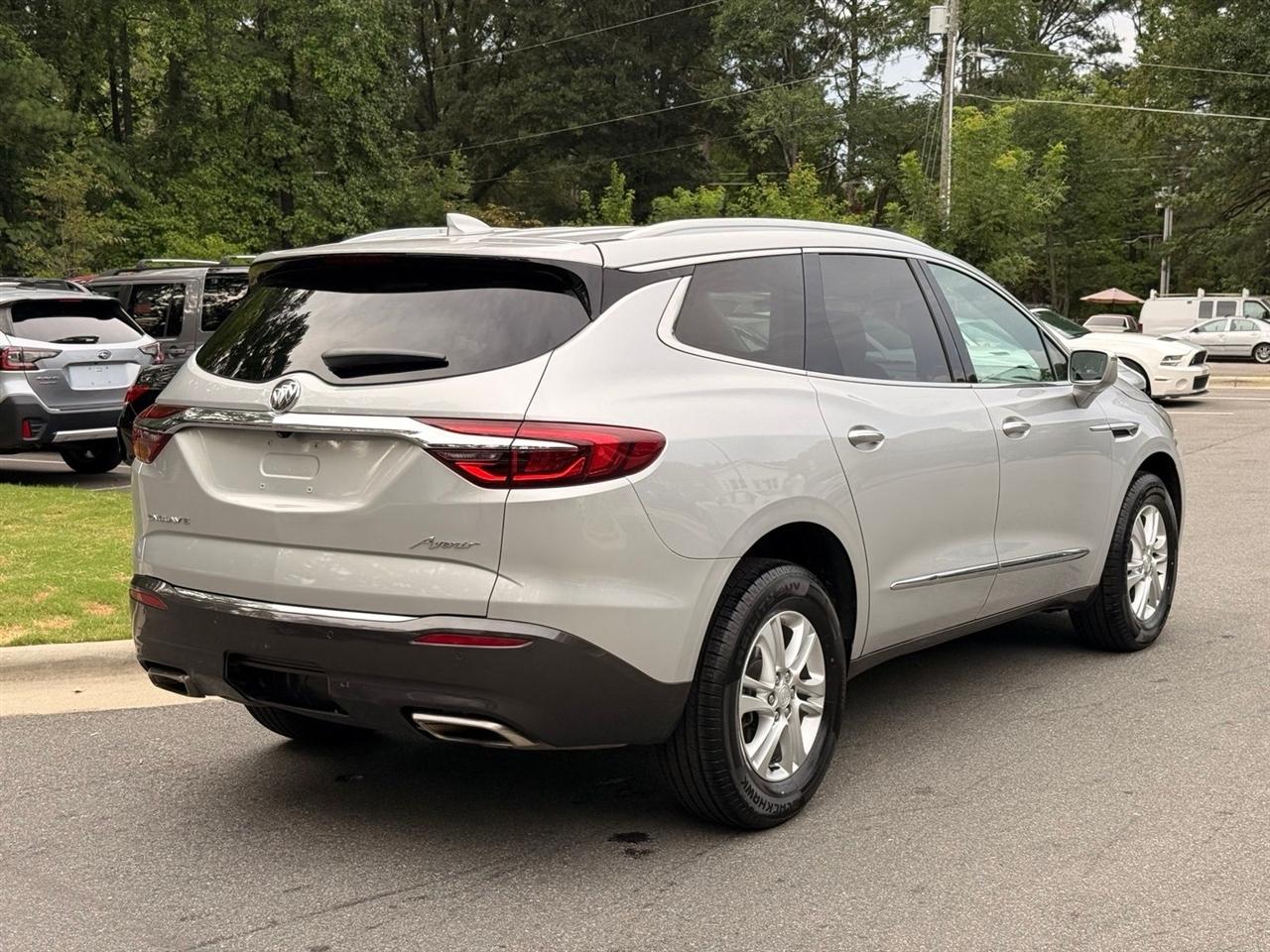 Buick Enclave  2020