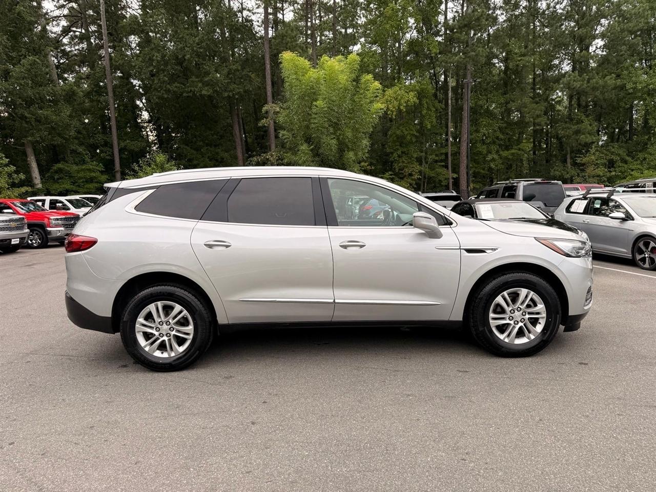 Buick Enclave  2020