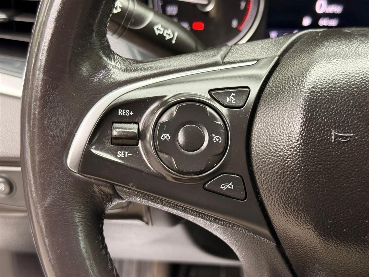 Buick Enclave  2020