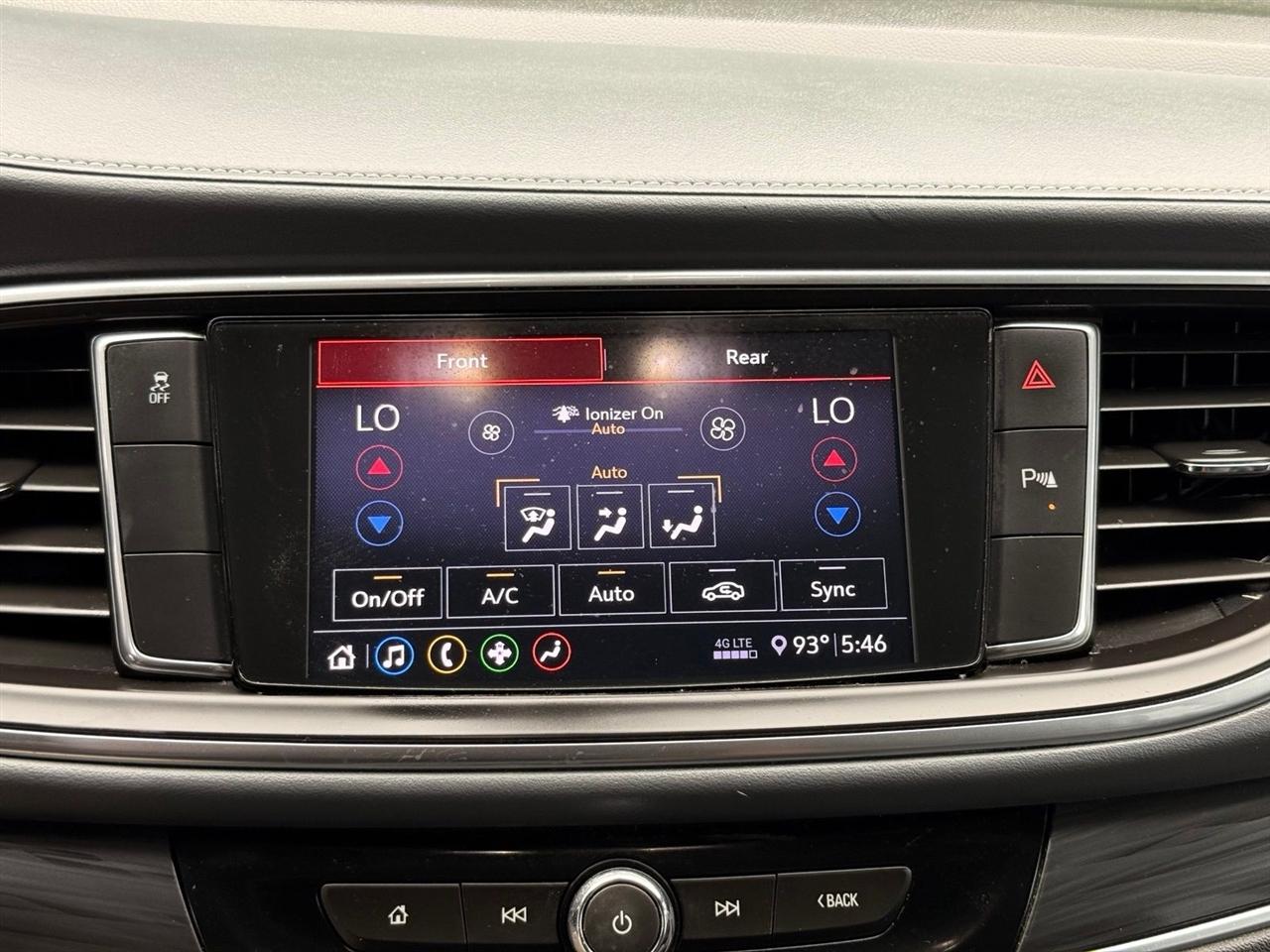 Buick Enclave  2020