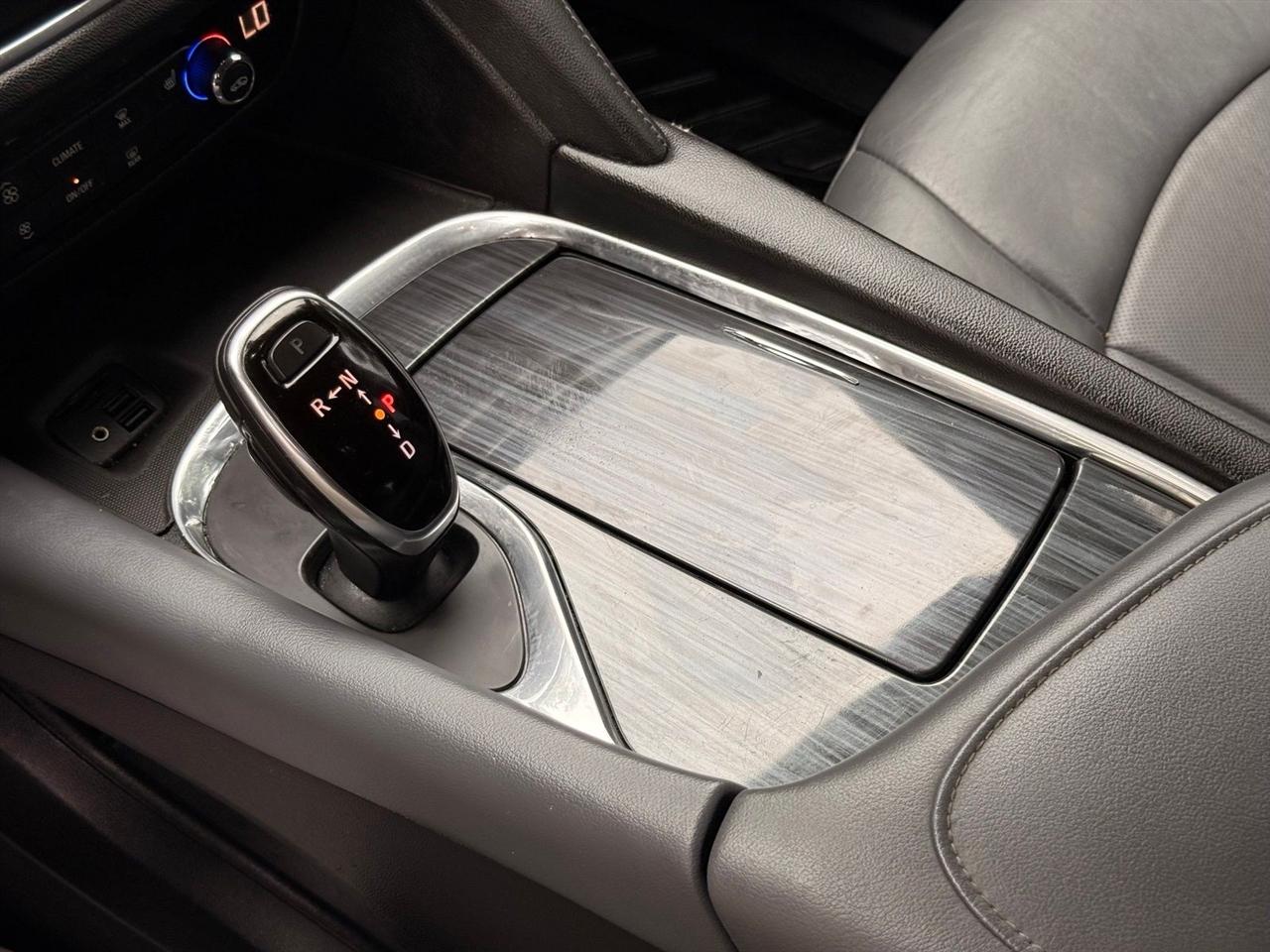 Buick Enclave  2020
