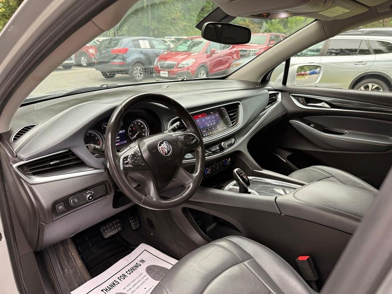 Buick Enclave  2020