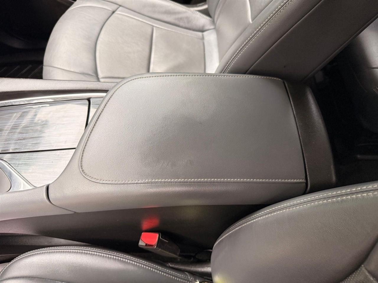 Buick Enclave  2020