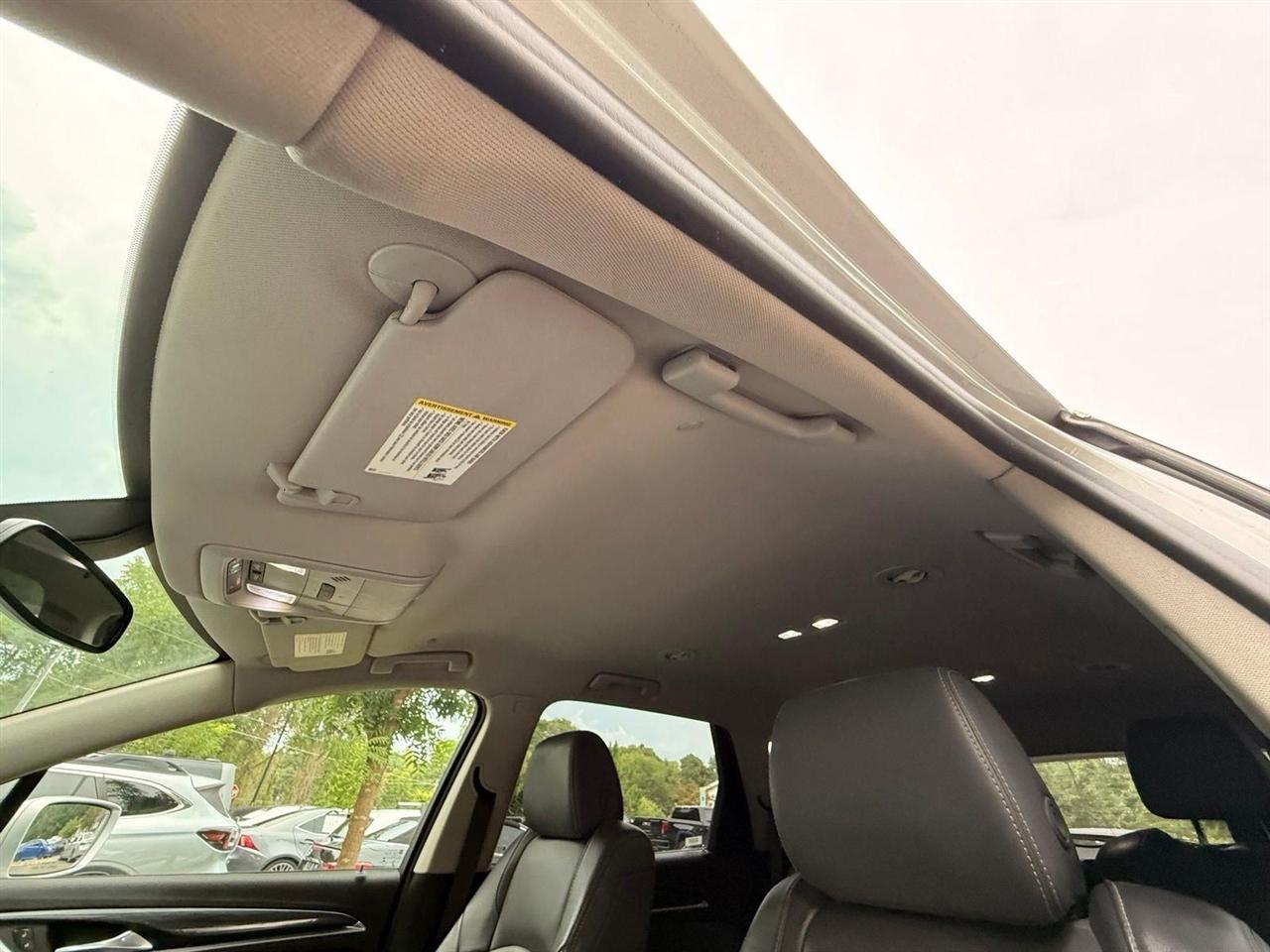 Buick Enclave  2020