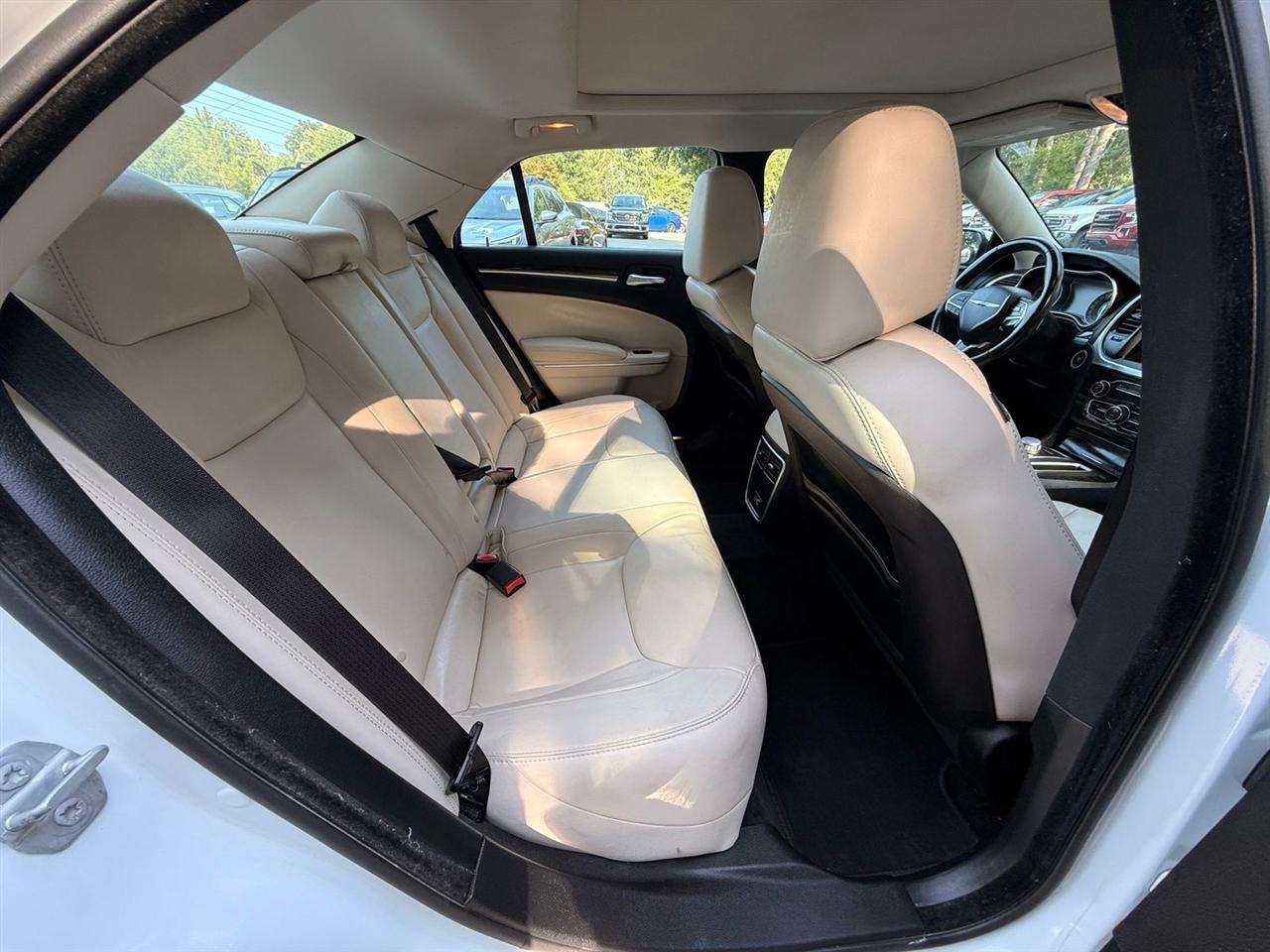Chrysler 300  2015