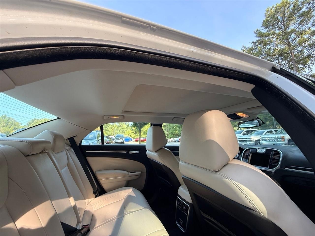 Chrysler 300  2015