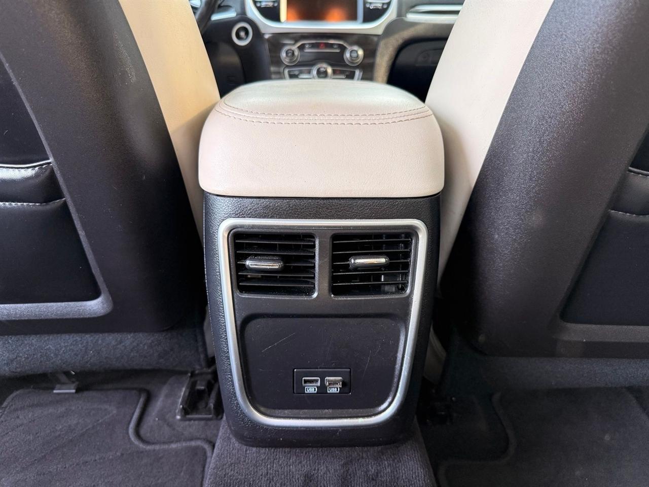 Chrysler 300  2015